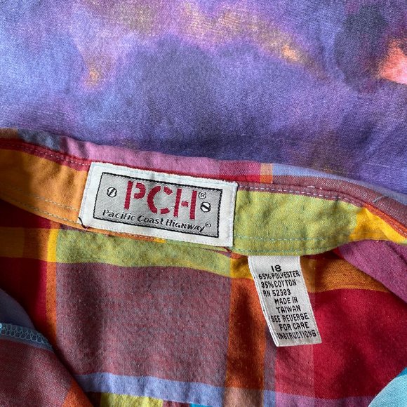 Vintage Spring Plaid Button Down - Picture 3 of 3